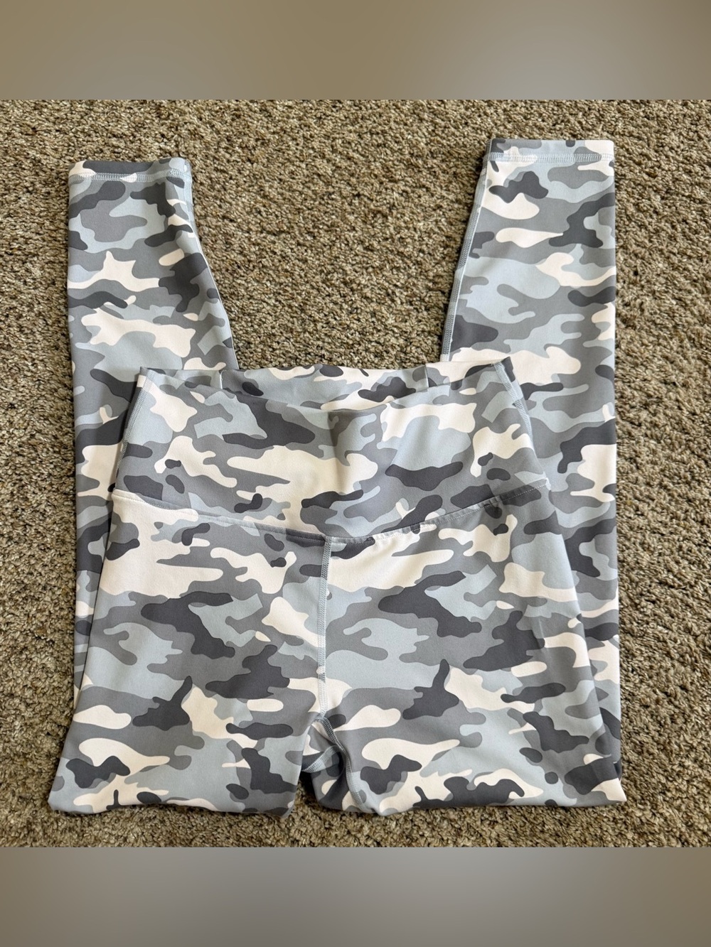 Fabletics PowerHold Gray Camo Strappy Back Leggings XS/S